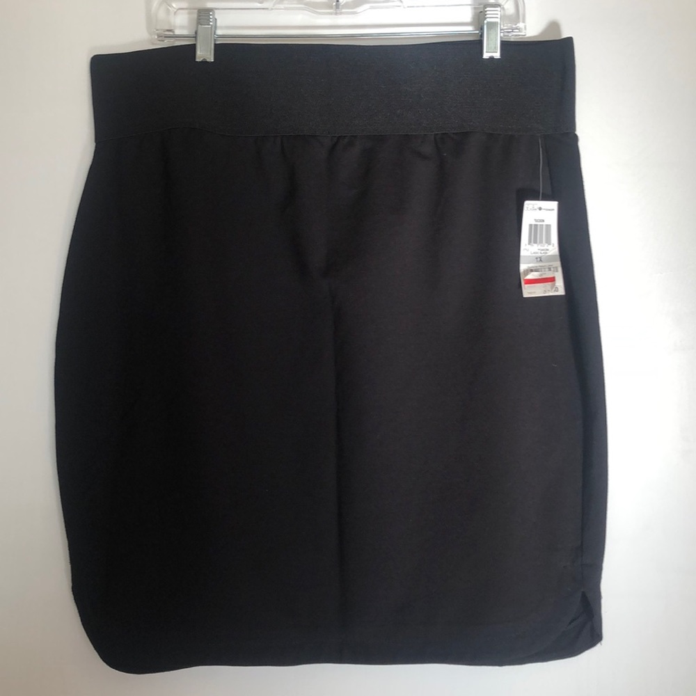 American Rag plus size black stretch skirt